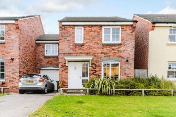 4 bedroom Detached f...